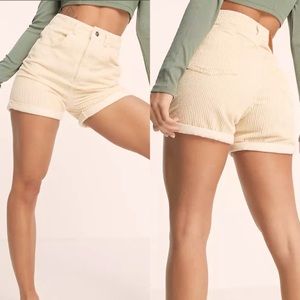 Vintage Levi’s Corduroy Button Fly Shorts EUC